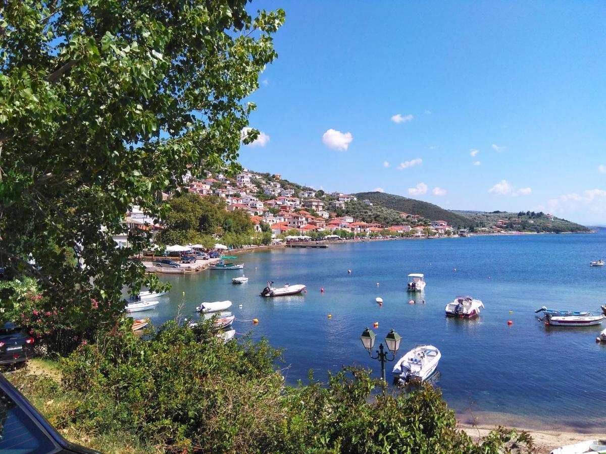 Marina Traditional Stonehouse Afetai Exterior photo